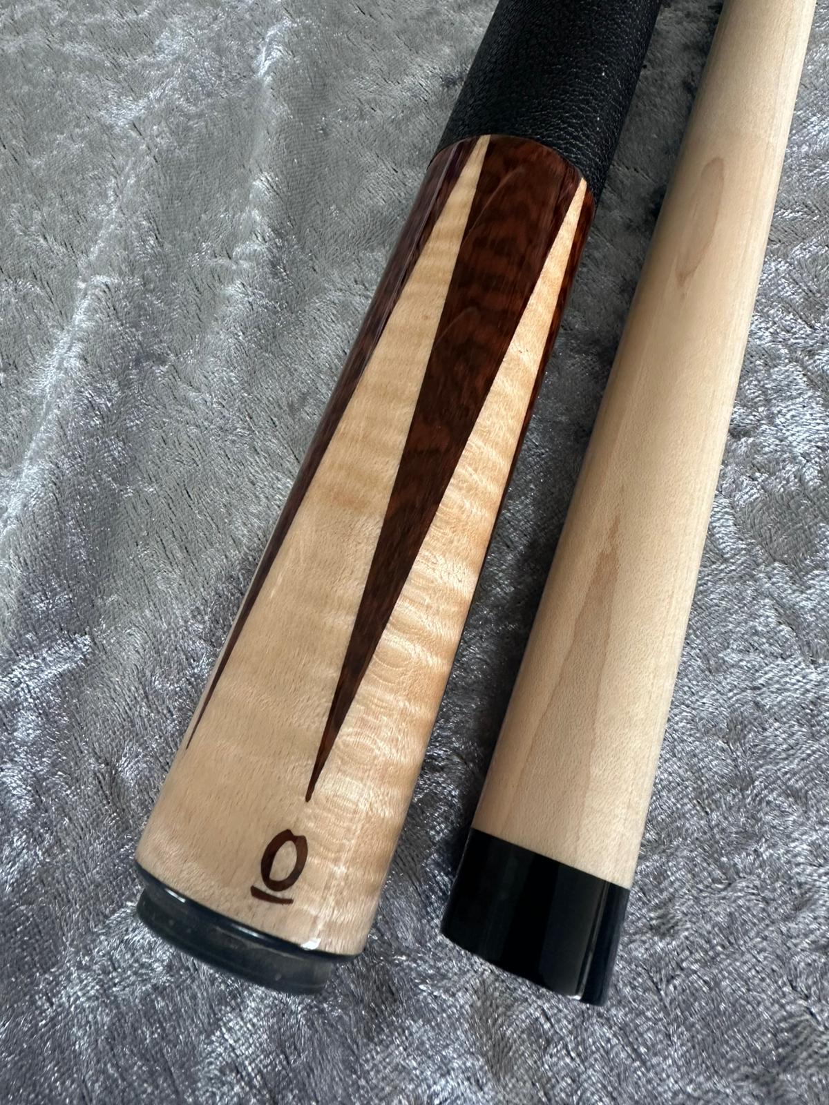 WhatsApp Image 2026-06-08 at 13.37.34.jpeg Arthur Queue Curly Maple Snakewood