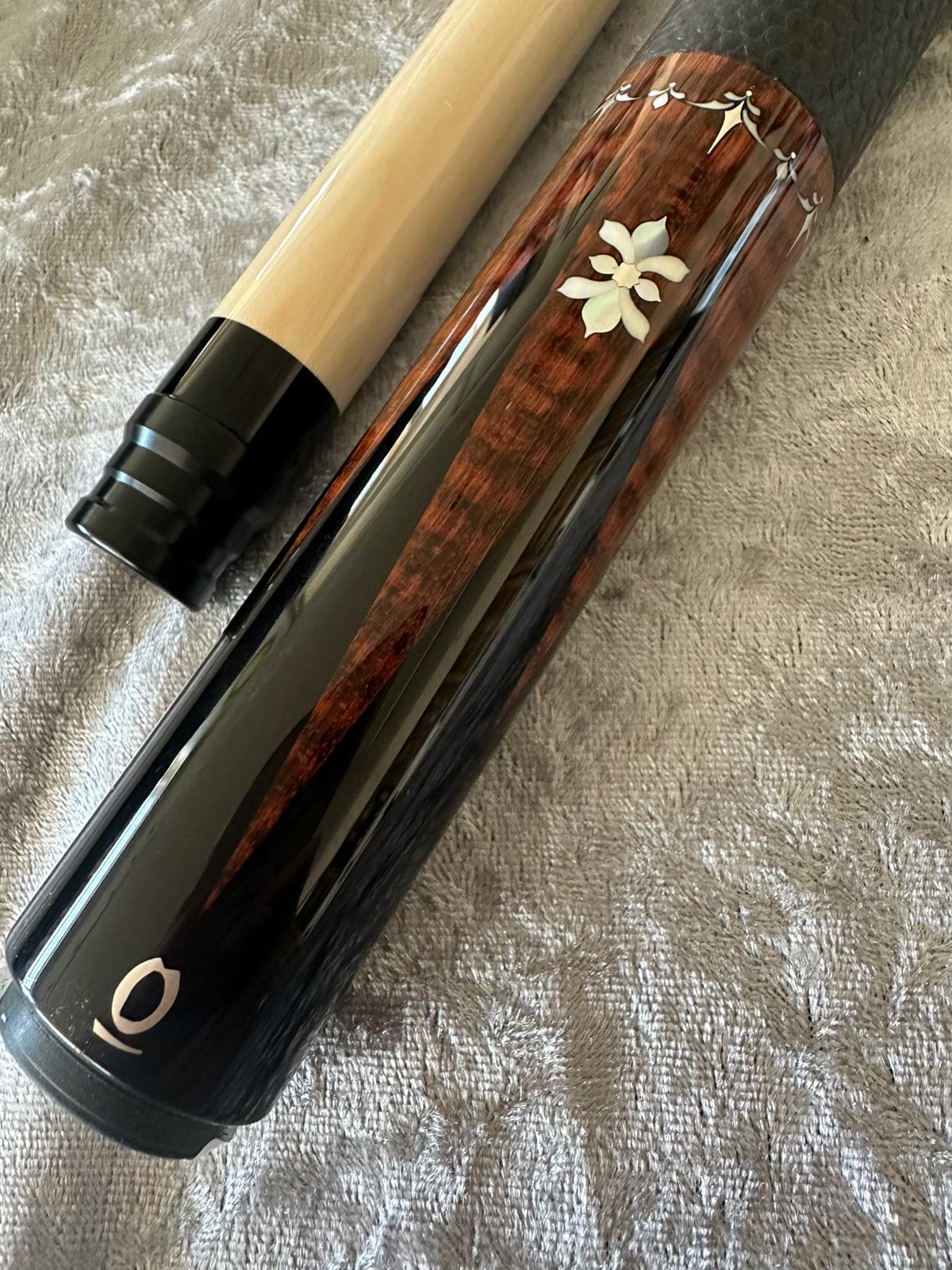 Arthur Cue Ebony Snake
